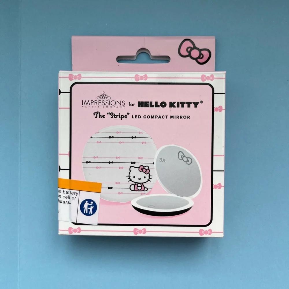 Hello Kitty LED 3X Compact Mirror NIB - Limited Edition